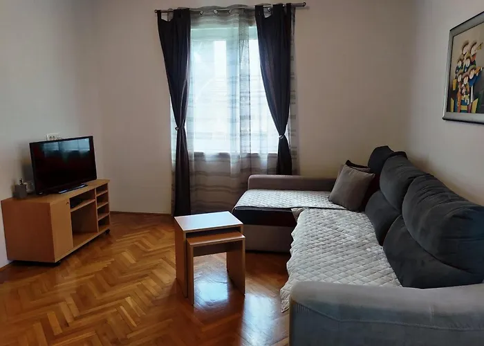 Apartment Violeta 2